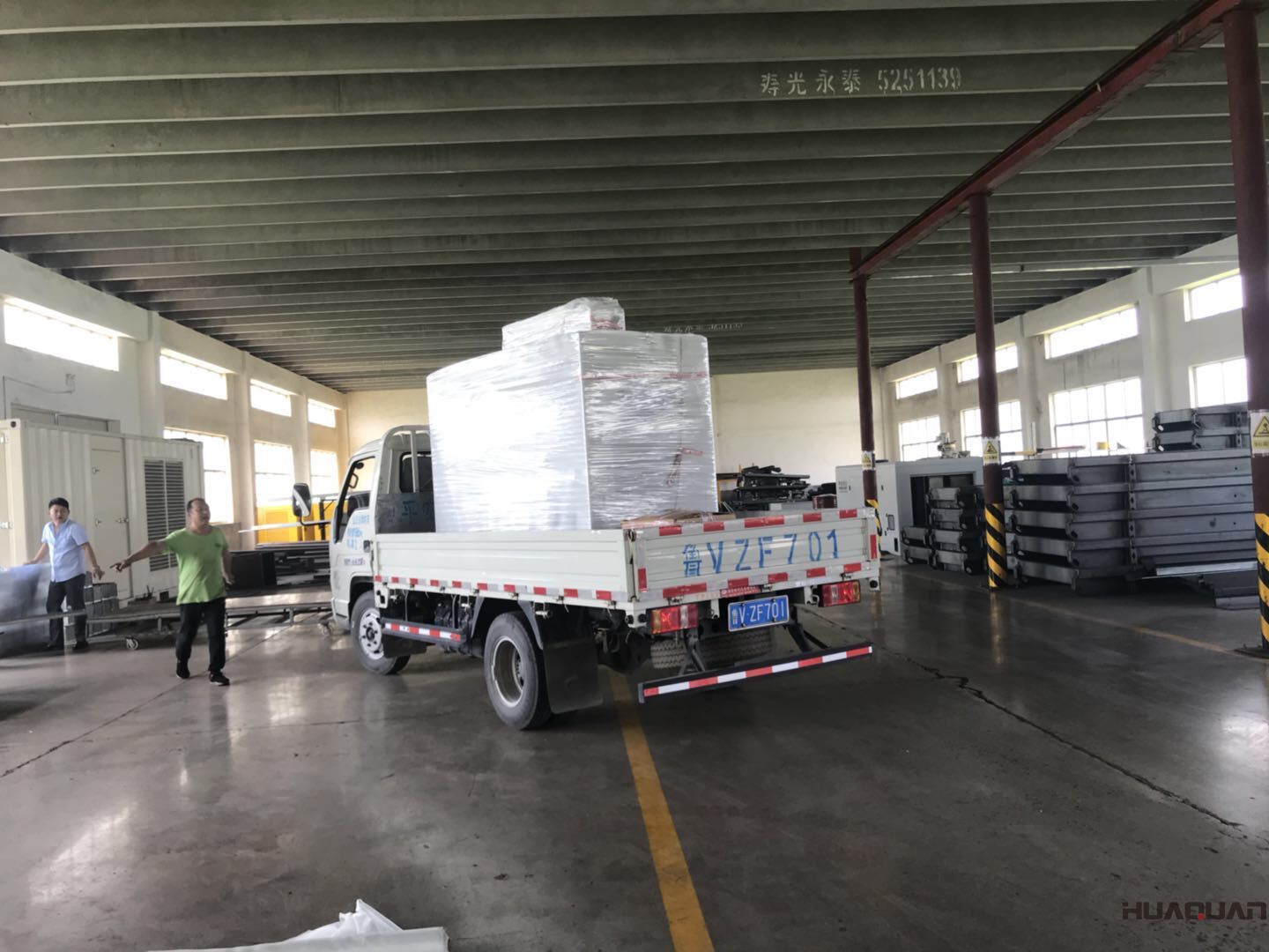 發貨了！7月19號一臺HQ100GF靜音箱型柴油發電機組以發往湖北