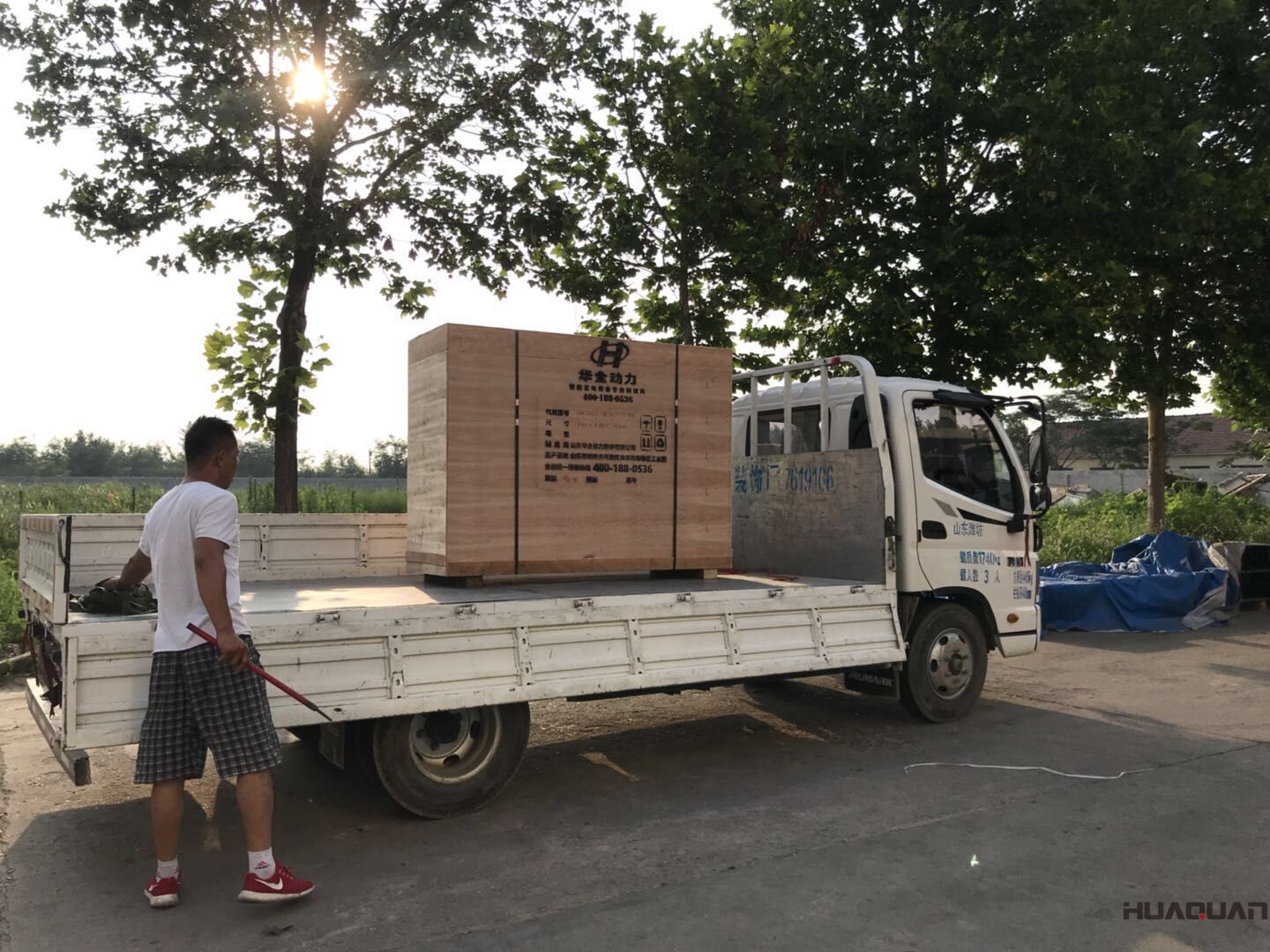 7月24號一臺HQ30GF標(biāo)配型柴油發(fā)電機(jī)組發(fā)往河北