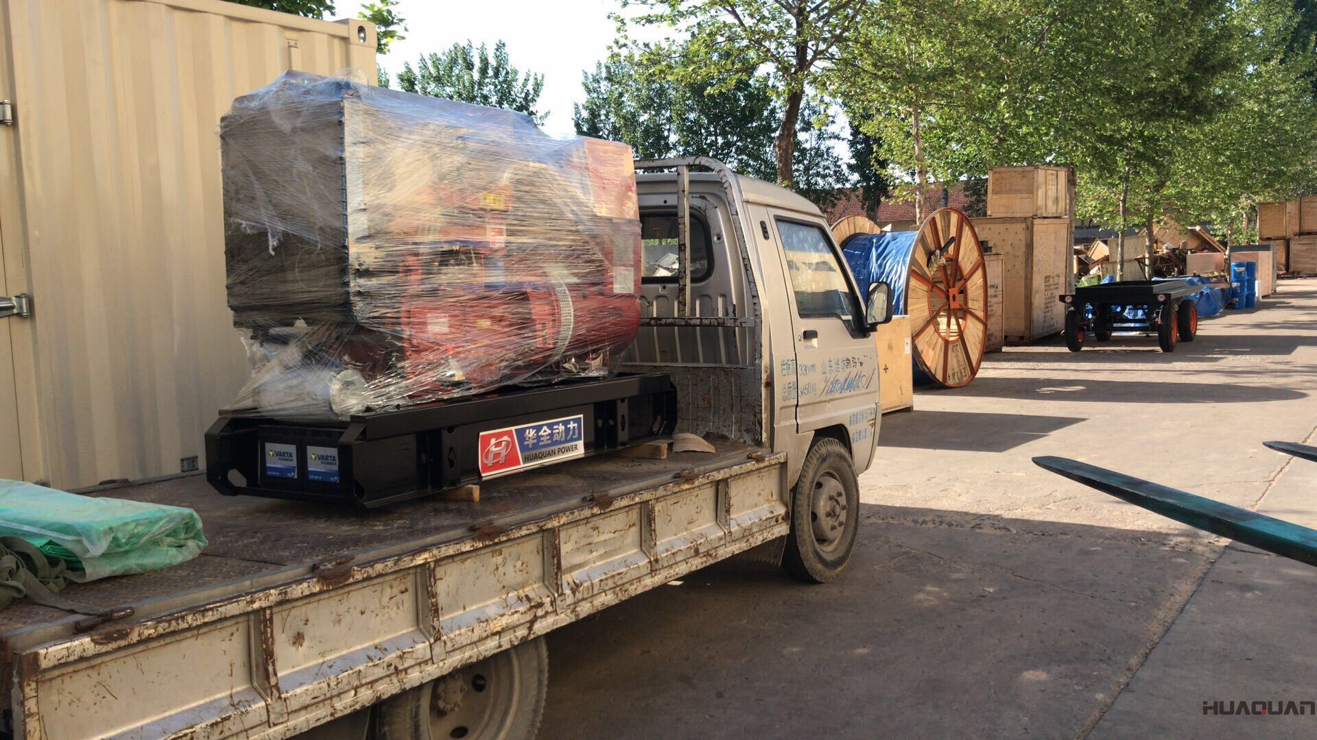 8月31日，一臺(tái)30kw標(biāo)配柴油發(fā)電機(jī)組從華全動(dòng)力順利發(fā)往安徽省