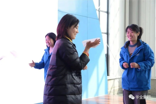  美三月o快樂巾幗！華全集團(tuán)組織開展三八節(jié)主題活動--快樂傳紙