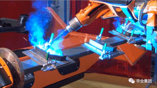 華全智能焊接機(jī)器人